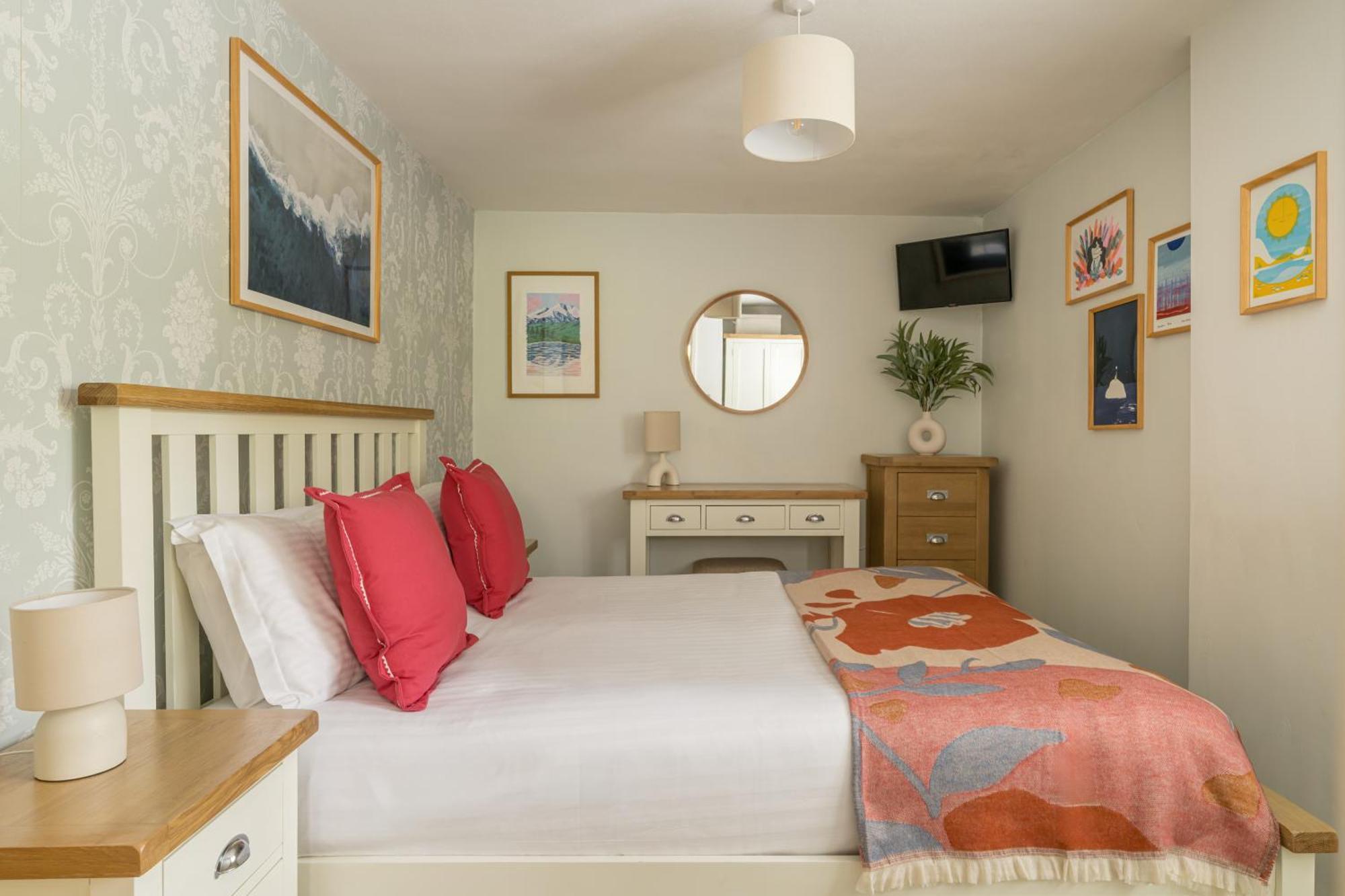 Squirrel Bank, With A Hot Tub & Parking Βίλα Bowness-on-Windermere Εξωτερικό φωτογραφία