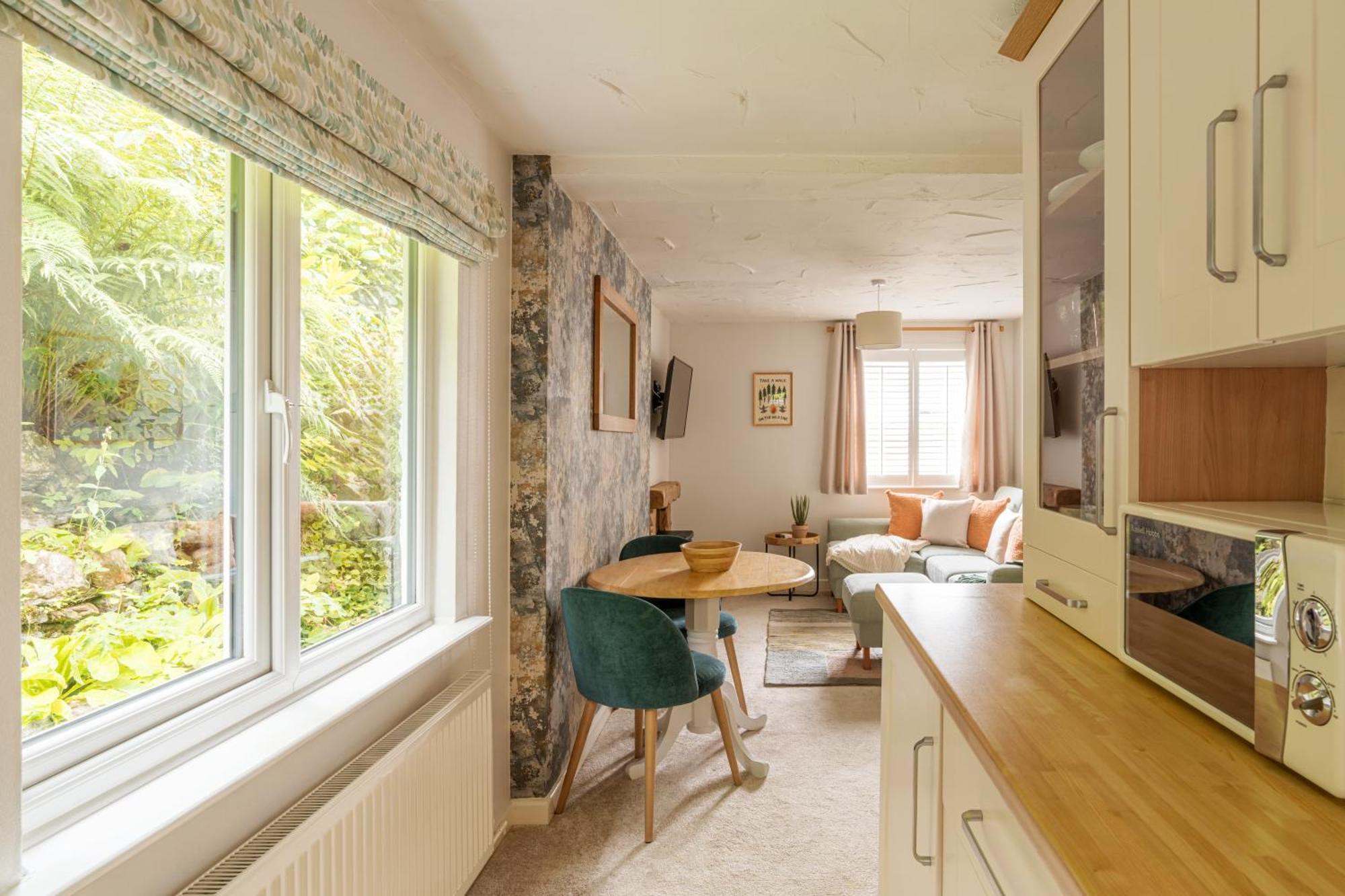 Squirrel Bank, With A Hot Tub & Parking Βίλα Bowness-on-Windermere Εξωτερικό φωτογραφία
